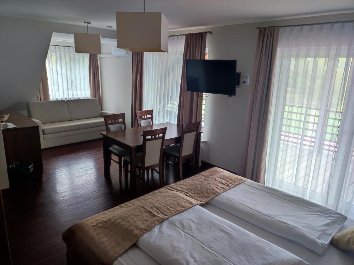 Dworek Dabrowa Guest house Tomaszow Lubelski